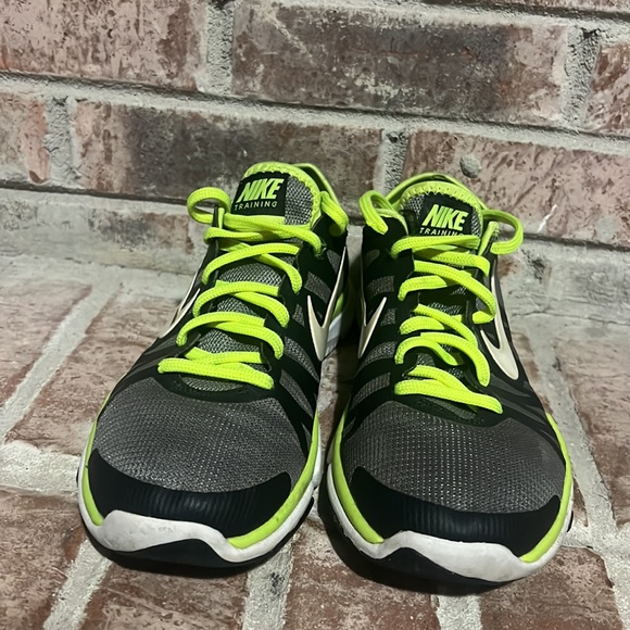 Women’s Nike flex supreme TR3 green/grey size 8.5 - Picture 8 of 12